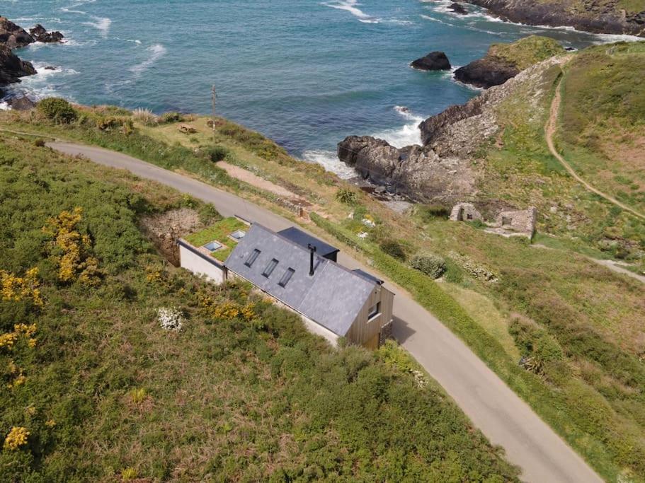 Cliff-Top Cottage On Coast Path W/Panoramic Views Trevine Zewnętrze zdjęcie