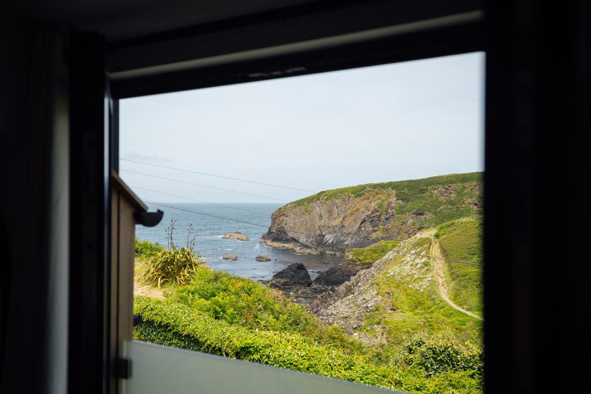 Cliff-Top Cottage On Coast Path W/Panoramic Views Trevine Zewnętrze zdjęcie