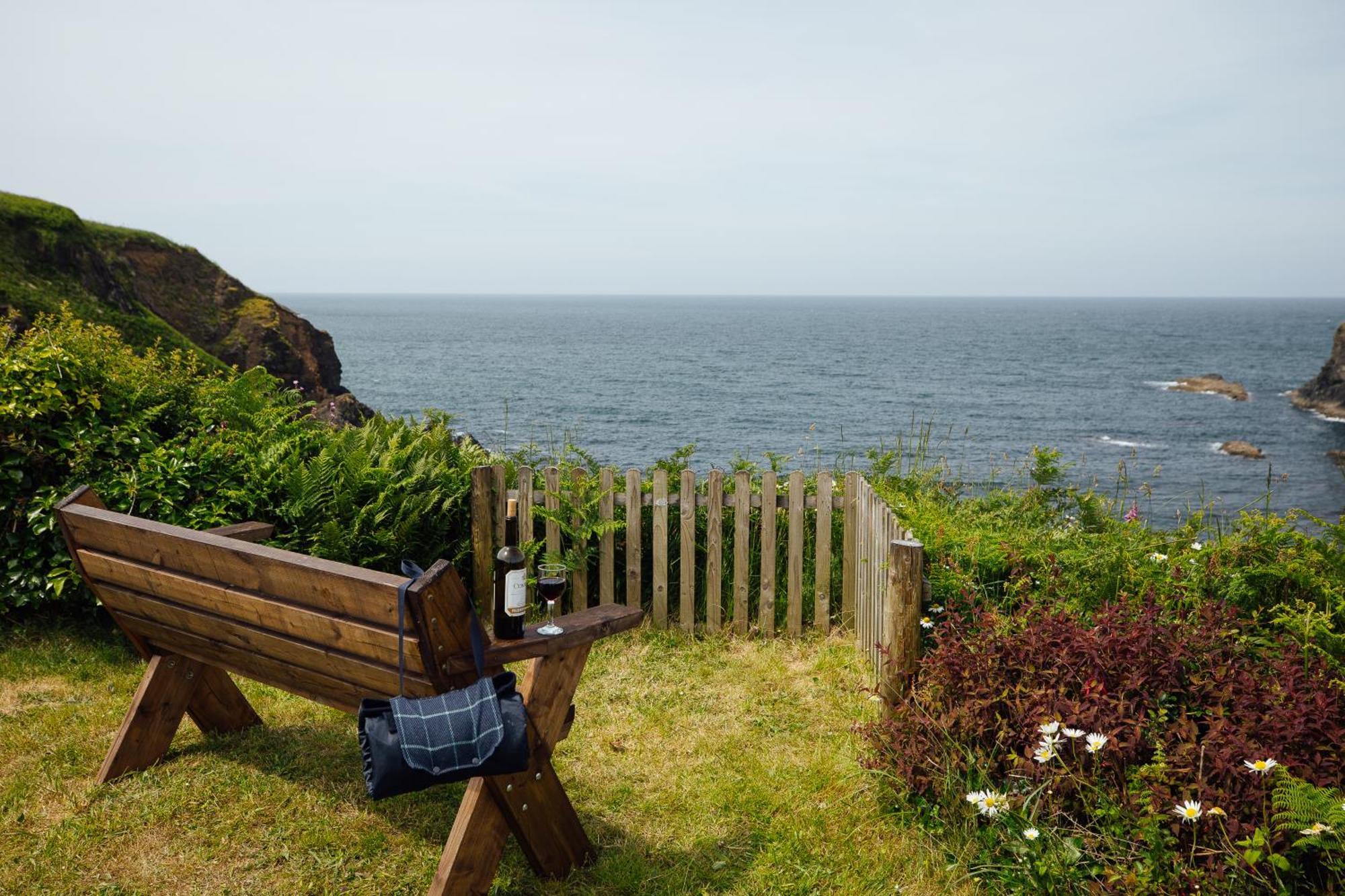 Cliff-Top Cottage On Coast Path W/Panoramic Views Trevine Zewnętrze zdjęcie